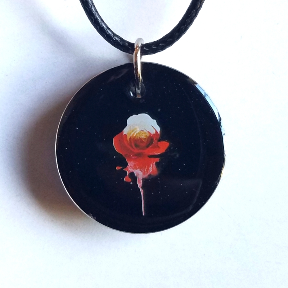 ❣Bloody Rose Necklace
